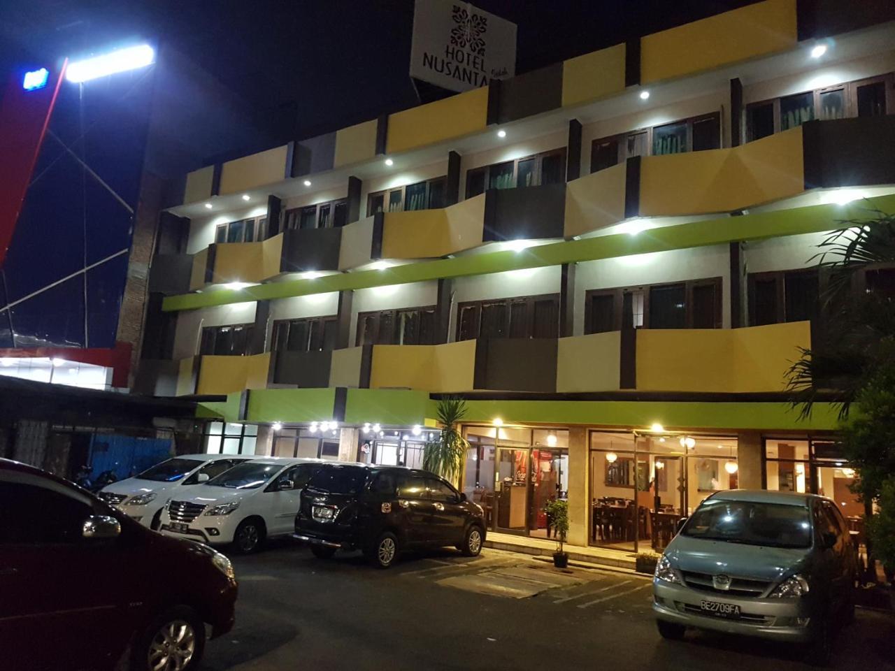 Hotel Nusantara Indah Syariah Jakarta Exterior photo