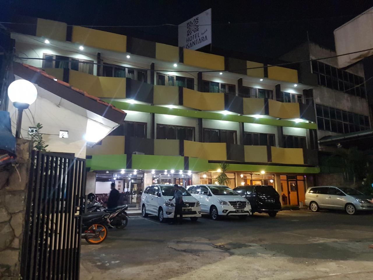 Hotel Nusantara Indah Syariah Jakarta Exterior photo